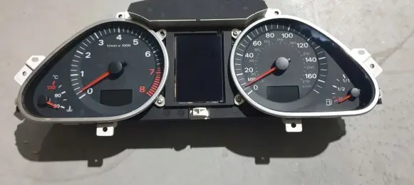 Audi A6 S6 C6 4F Speedometer (instrument cluster) 4F0920950G