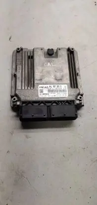 Volkswagen PASSAT B8 Engine control unit/module 04L907309R 0281031066