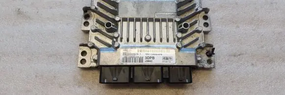 Ford Focus Engine control unit/module 7M5112A650APB 5WS40607BT