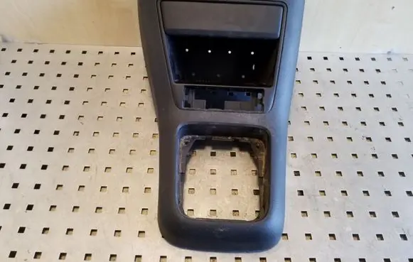Volkswagen Tiguan Center console 5N2863476A 5M2863487