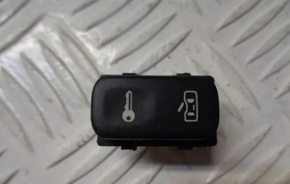 Skoda Octavia Mk2 (1Z) Central locking switch button 1Z0962125A