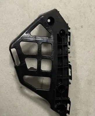 Toyota Auris E180 Front bumper mounting bracket 5253602040