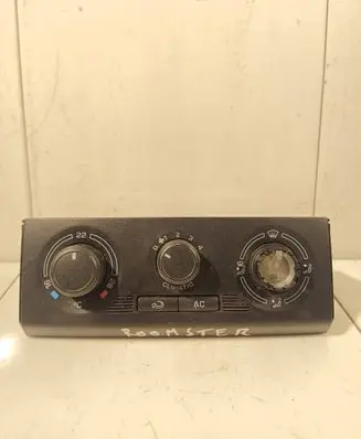 Skoda Roomster (5J) Climate control unit 5J0820045