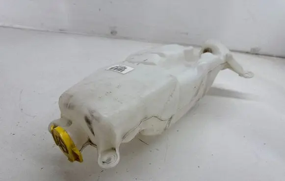 Dodge RAM Windshield washer fluid reservoir/tank 68291572AE 68638779AA 68291572AB