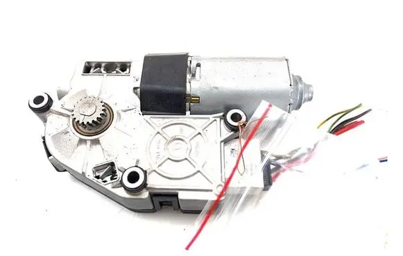 Audi Q3 8U Sunroof motor/actuator 8U0959591A