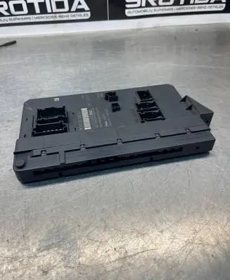 Mercedes-Benz Sprinter W906 Fuse module A9069003502 A9069014500 A9069024301