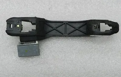 Chevrolet Captiva Front door exterior handle/bracket 94553101