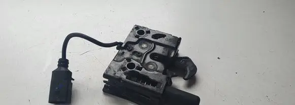 Audi TT TTS RS Mk3 8S Engine bonnet/hood lock/catch