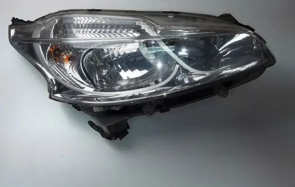 Peugeot 208 Headlight/headlamp 9802221380
