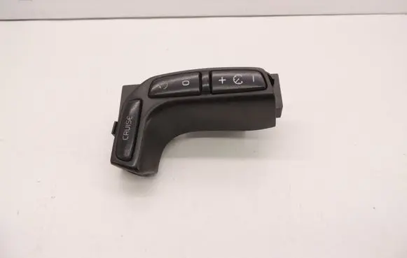 Volvo XC70 Steering wheel buttons/switches 30642018 D159