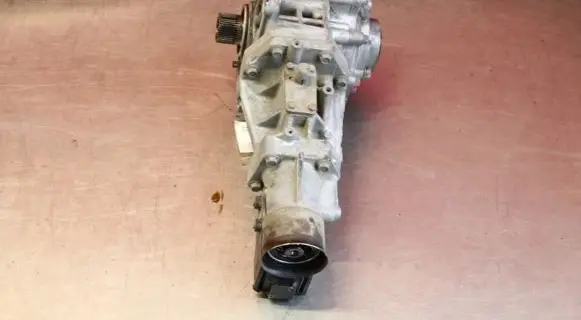 Mitsubishi Outlander Gearbox transfer box case 067015