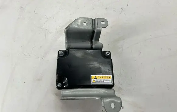 Chrysler Pacifica Voltage converter/converter module 56029814AA 16130174800G3 5602981