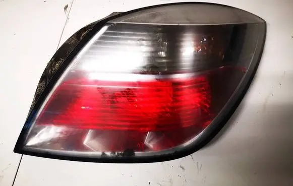 Opel Astra H Rear/tail lights 13252444 93357460