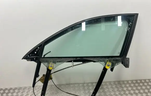 Audi A6 S6 C6 4F Front window lifting mechanism without motor