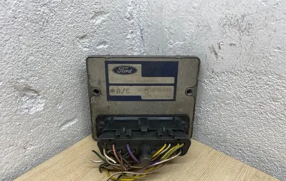 Ford Mondeo MK I Gearbox control unit/module 93BB9F480CB D5776B08