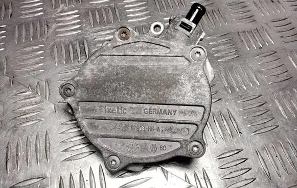 Audi A6 S6 C6 4F Vacuum pump ST968M6A