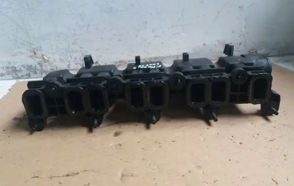 Ford Mondeo Mk III Intake manifold PA6GF30 N8U4A