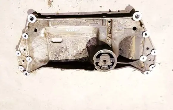 Skoda Octavia Mk2 (1Z) Front subframe 1K0199369G