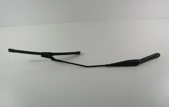 Ford Fiesta Front wiper blade arm 8A6117526BC