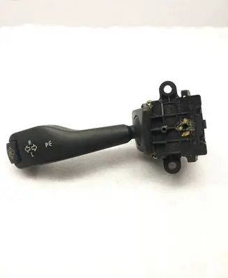 BMW 5 E60 E61 Indicator stalk 8363668 01104010