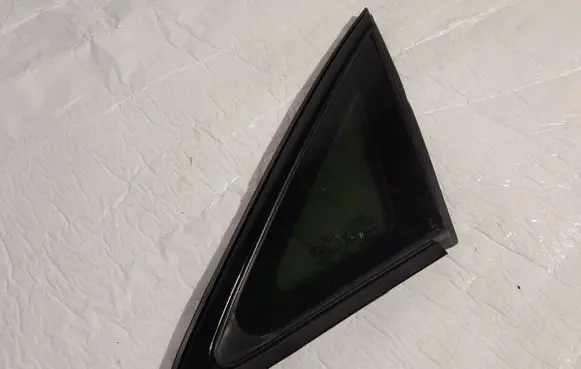 Audi A3 S3 8V Rear side window 8V5845300M