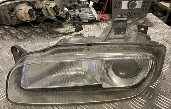 Mazda 323 Headlight/headlamp