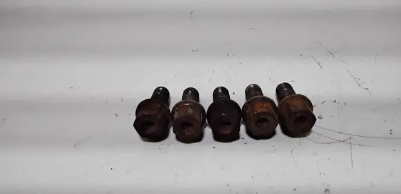 Opel Signum Nuts/bolts 