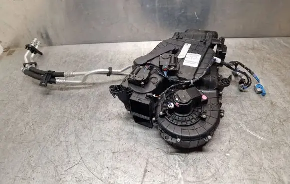 Chrysler Pacifica Interior heater climate box assembly P68342100AA TPZPR009RR7068