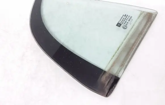 Opel Vectra C Rear vent window glass AS2
