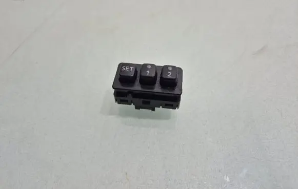 Nissan Murano Z50 Seat memory switch 