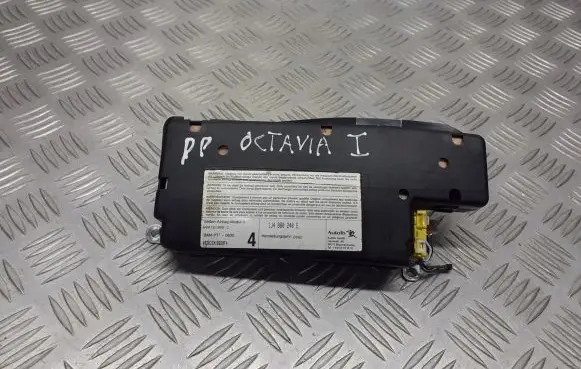 Skoda Octavia Mk1 (1U) Steering wheel airbag 1J4880240