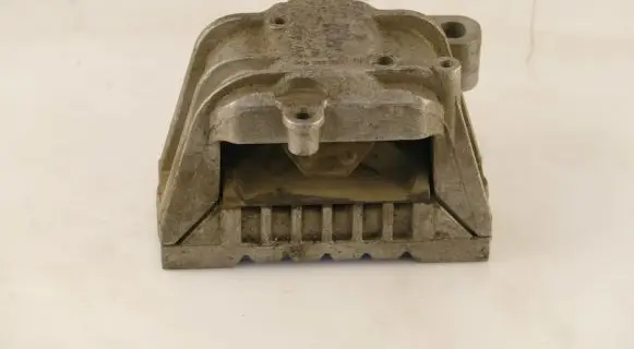 Volkswagen Polo Engine mount bracket 1K0199262