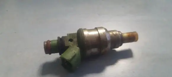 Mazda 323 Fuel injector INP484 INP-484