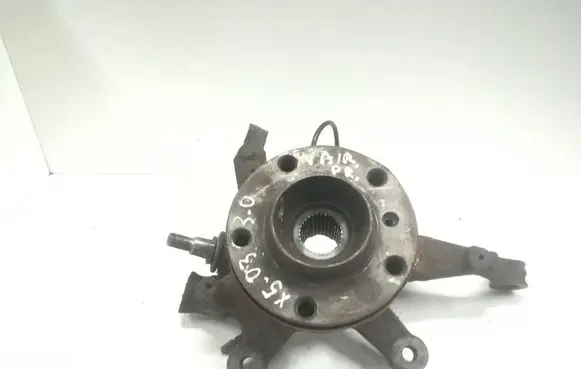 BMW X5 E53 Front wheel hub spindle knuckle