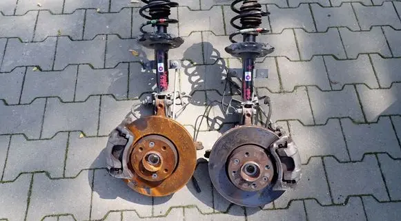 Dacia Sandero III Front wheel hub spindle knuckle