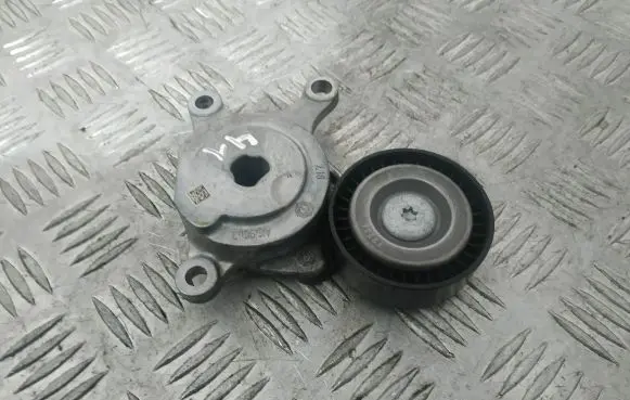 Mercedes-Benz GLA W156 Generator/alternator belt tensioner A2702002100