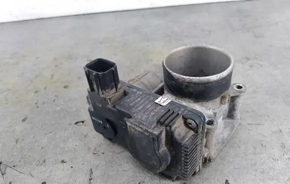 Nissan Primera Throttle body valve SERA57601