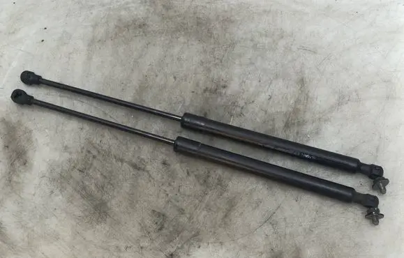 Opel Corsa F Tailgate/trunk strut/damper 9831976680 93476478