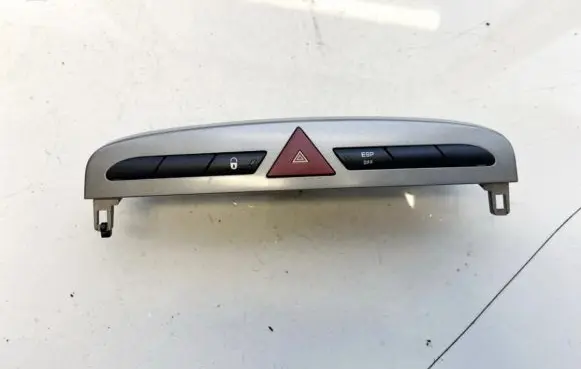 Peugeot 308 Hazard light switch 9659215177