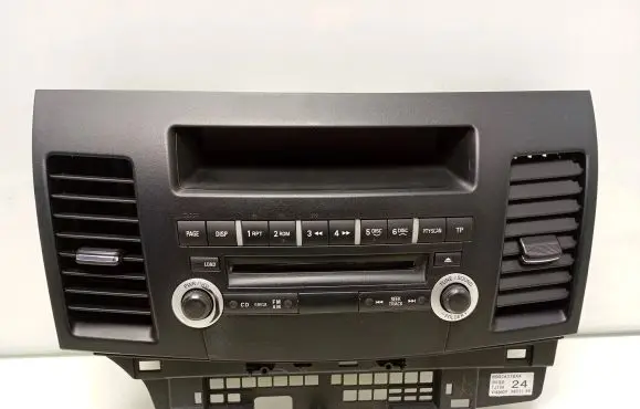 Mitsubishi Lancer VIII Radio/CD/DVD/GPS head unit 8002A378XA 7J19A 3857246