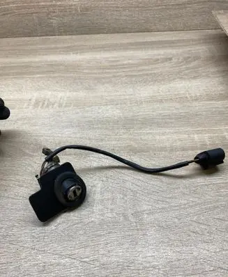 Volkswagen Golf IV Tailgate exterior lock 1J0973703