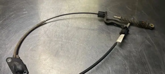 Volvo XC70 Gear shift cable linkage 30759431