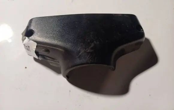 Volkswagen Golf III Steering wheel column trim 1H0953516