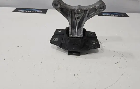 Volkswagen Up Engine mount bracket 1S0199555A 1S0199555 1S0199117
