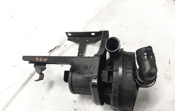 Audi A3 S3 8P Secondary air pump 06A959253B