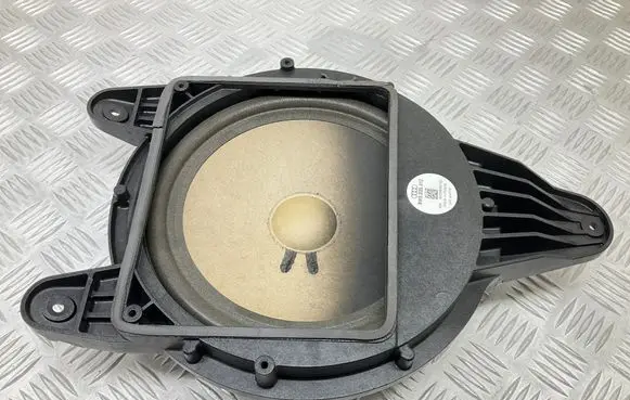 Audi A4 S4 B9 Subwoofer speaker 8W5035412