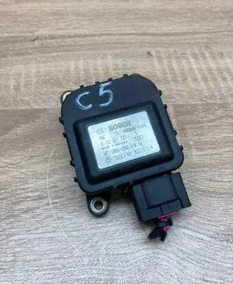 Audi A6 S6 C5 4B Air flap motor/actuator 4B1820511A 0132801127 WITHPLUG