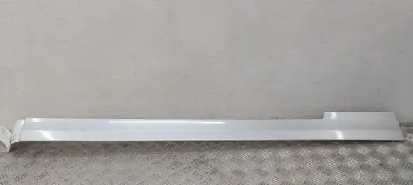 Mercedes-Benz Vito Viano W447 Sliding door rail trim A4476900370