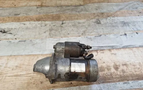 Opel Zafira B Starter motor