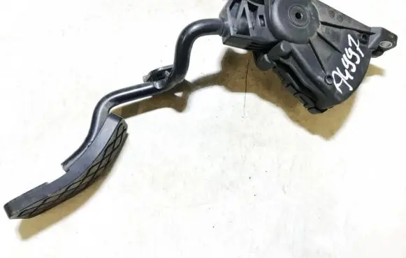 Audi A6 S6 C6 4F Accelerator throttle pedal 4f2721523 6pv00898402